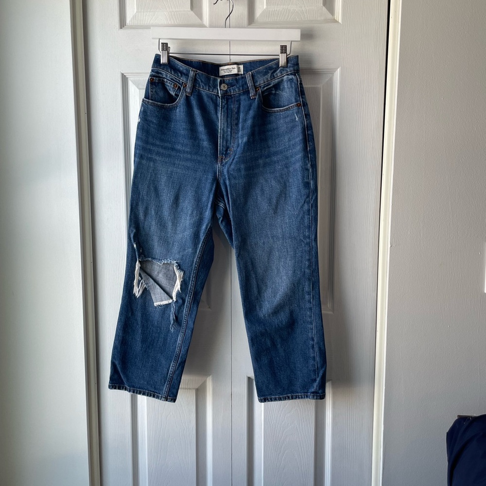 Abercrombie & Fitch Curve Love Ultra High Rise Ankle Straight Jean Size 28/6XS